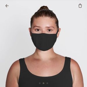 SKIMS Facemask ONYX black Kim Kardashian